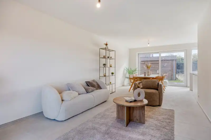 Instapklare nieuwbouwwoning in rustige groene omgeving. foto 4