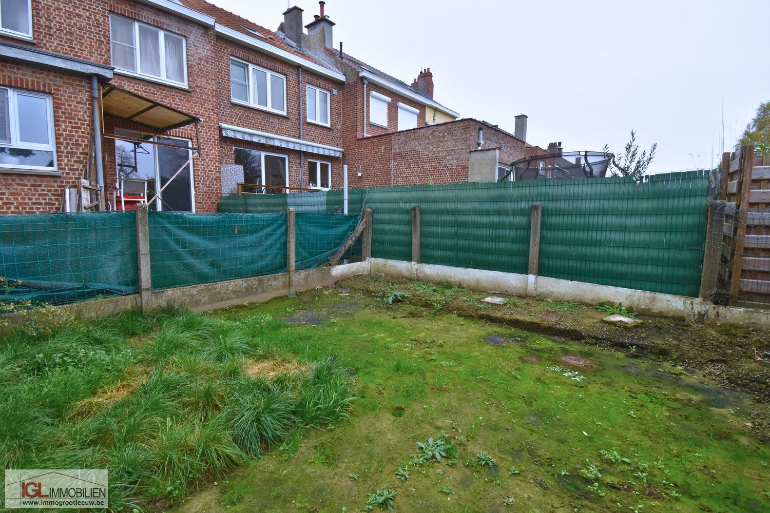 Goed gelegen rijwoning met 3 slaapkamers, tuin en garage foto 23