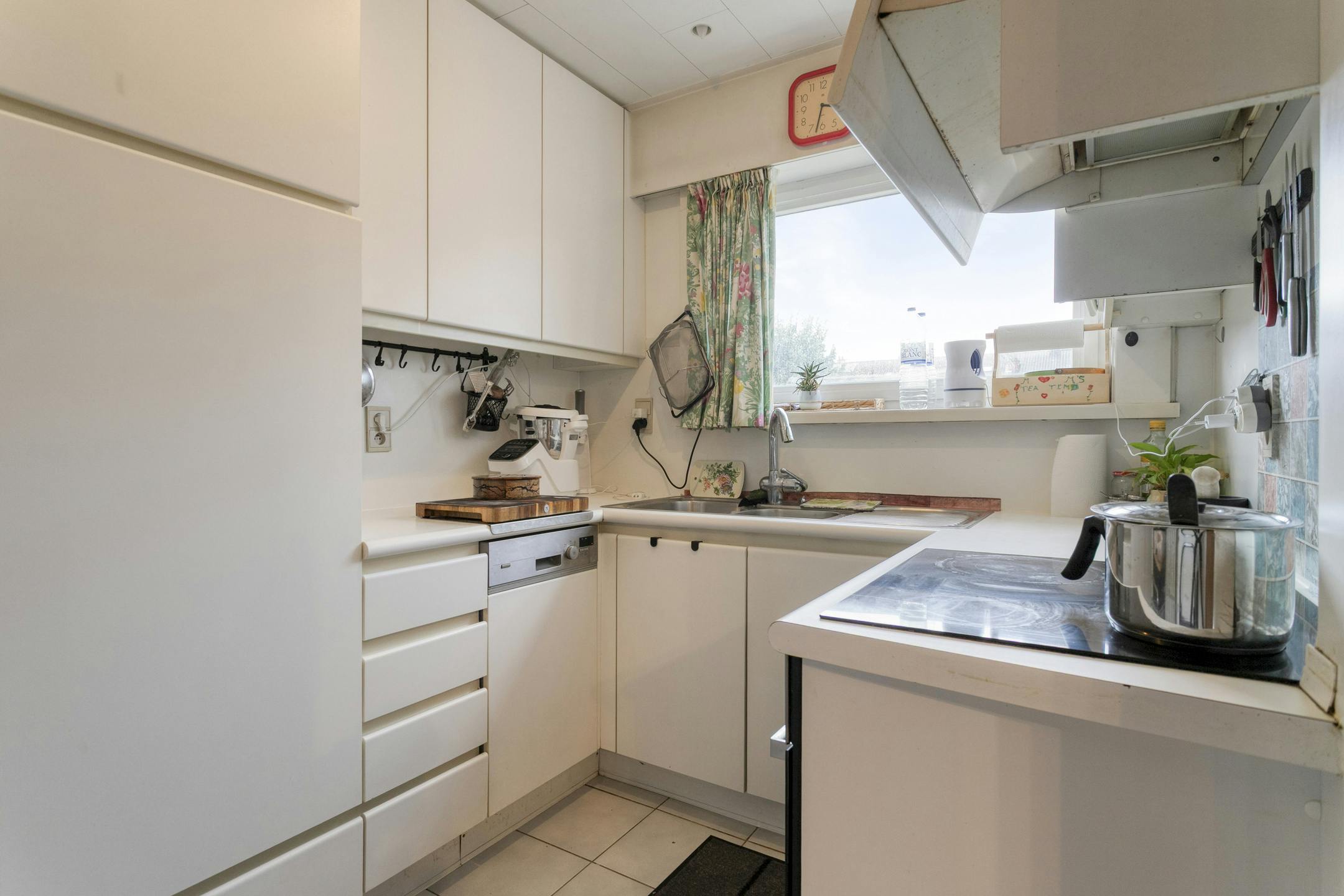  Leuke instapklare woning op een centrale ligging te Kortrijk foto 7