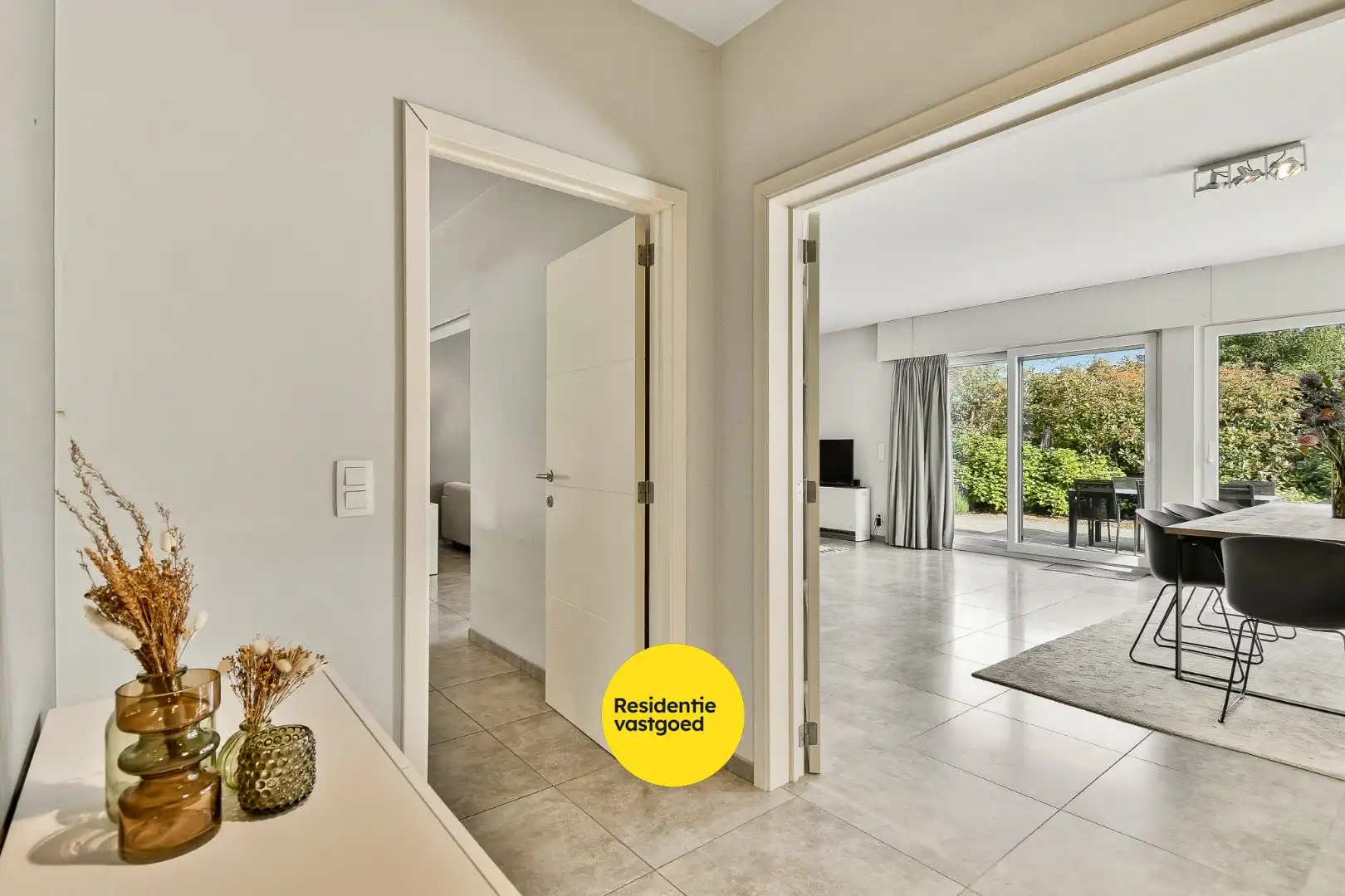 Instapklare en alleenstaande bungalowwoning foto 12