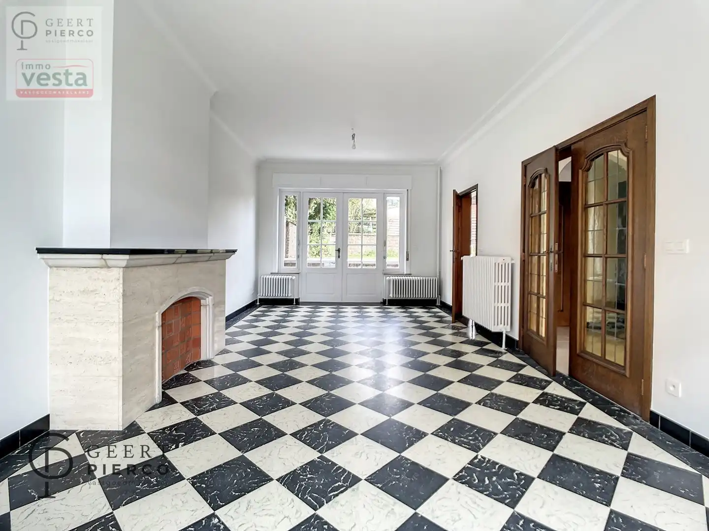 Prachtige gerenoveerde gezinswoning foto 8