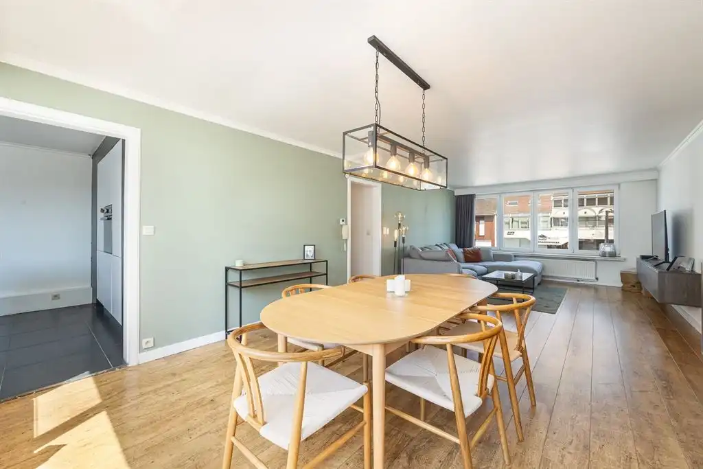 Lichtrijk appartement met 3 slpk en gigantisch zonneterras foto 11