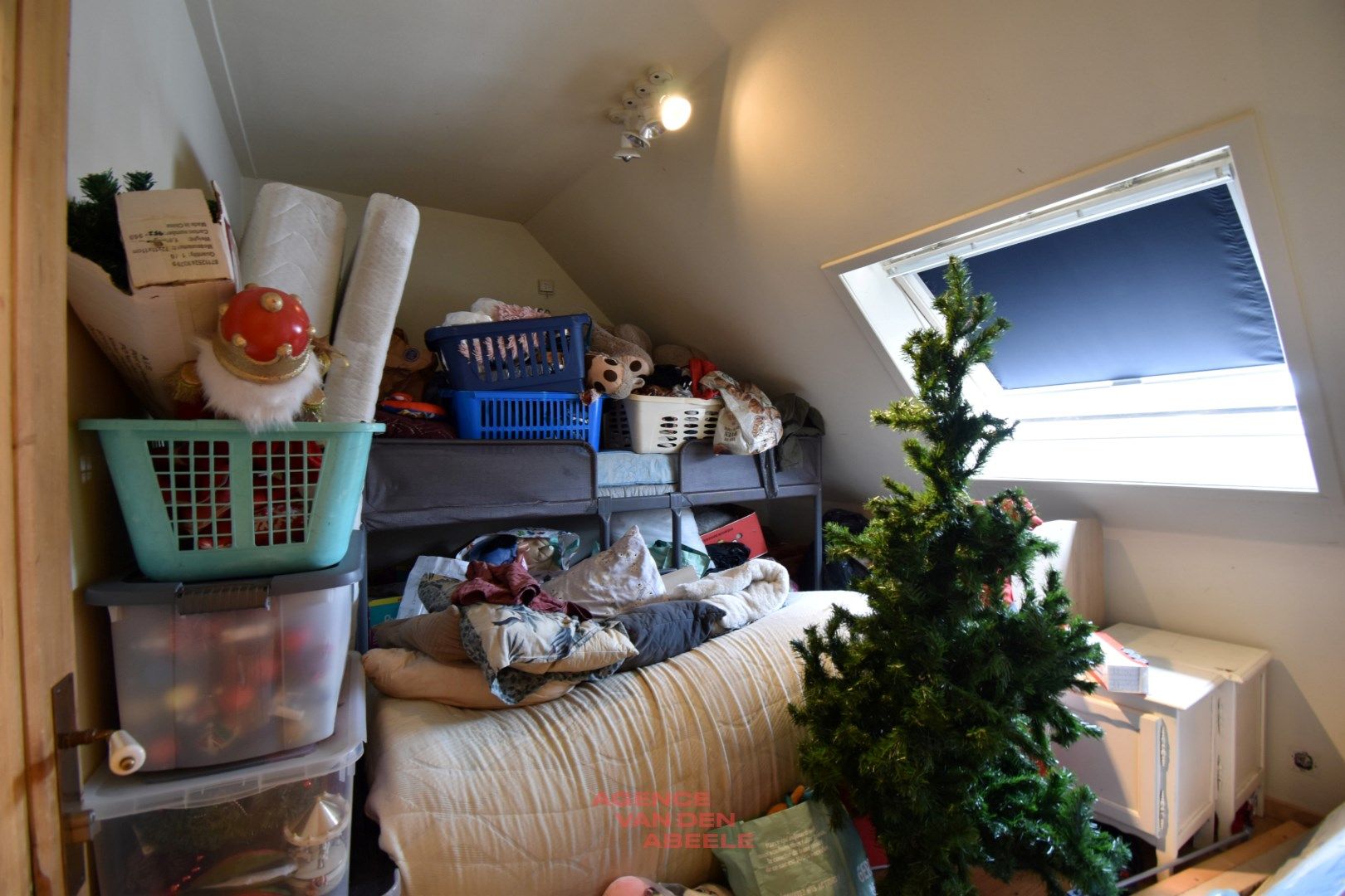 Klassevolle woning met 3 slaapkamers en tuin te Brugge  foto 15