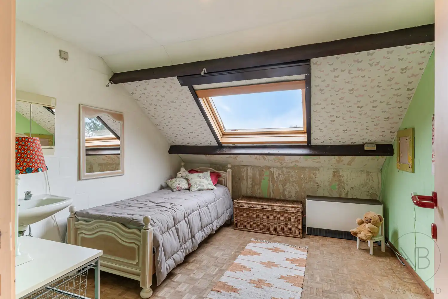 Pand met vergunde praktijkruimte, woonst, garage en carport in Opglabbeek foto 32