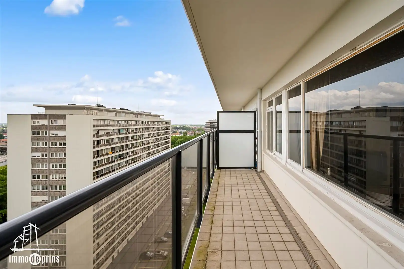 Ruim appartemement met 2 terrassen foto 2