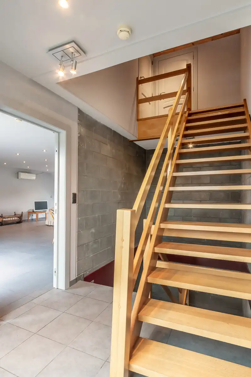 Ruim, triplex appartement met 1 slaapkamer vlakbij centrum foto 20