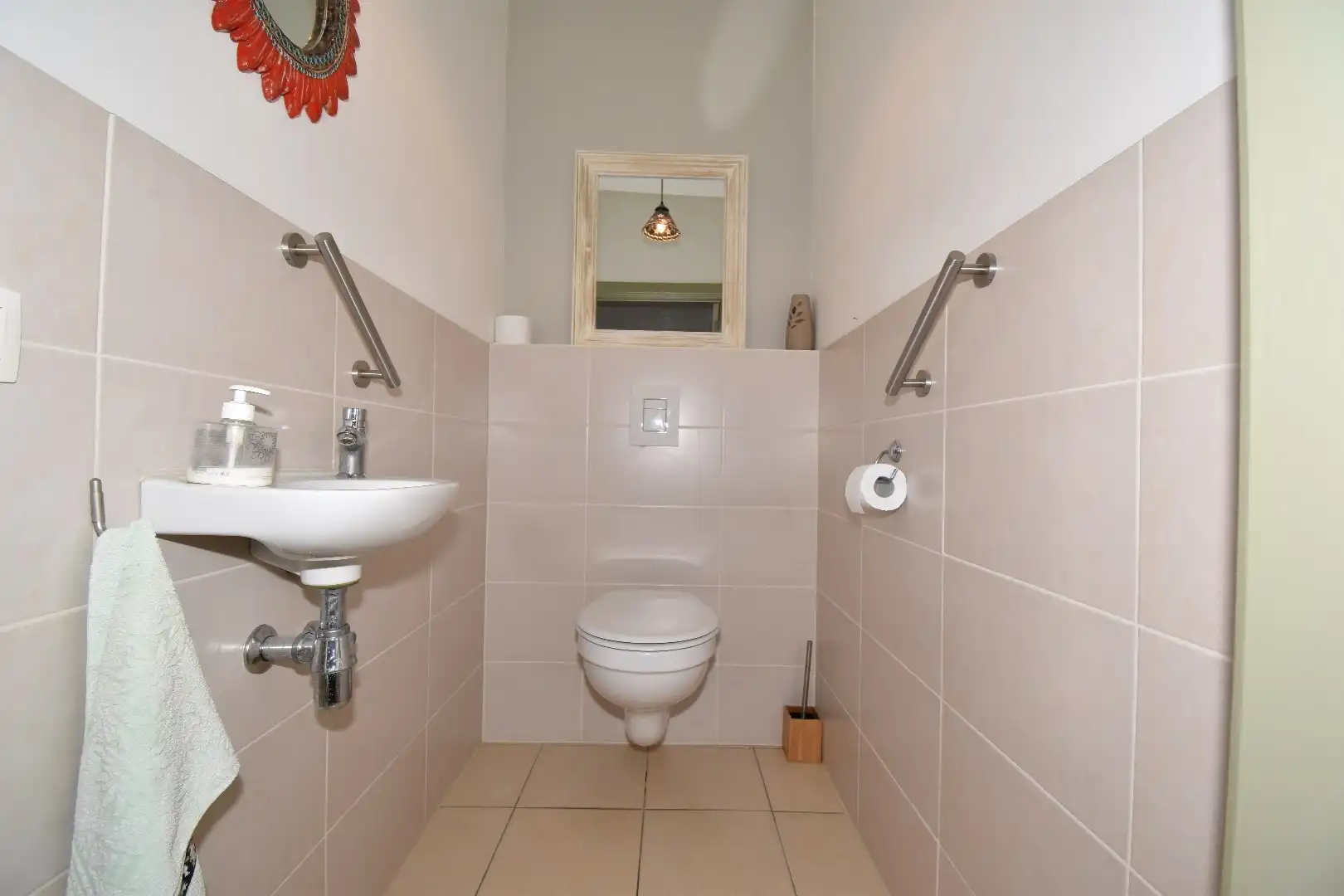 Appartement met mooi terras foto 18