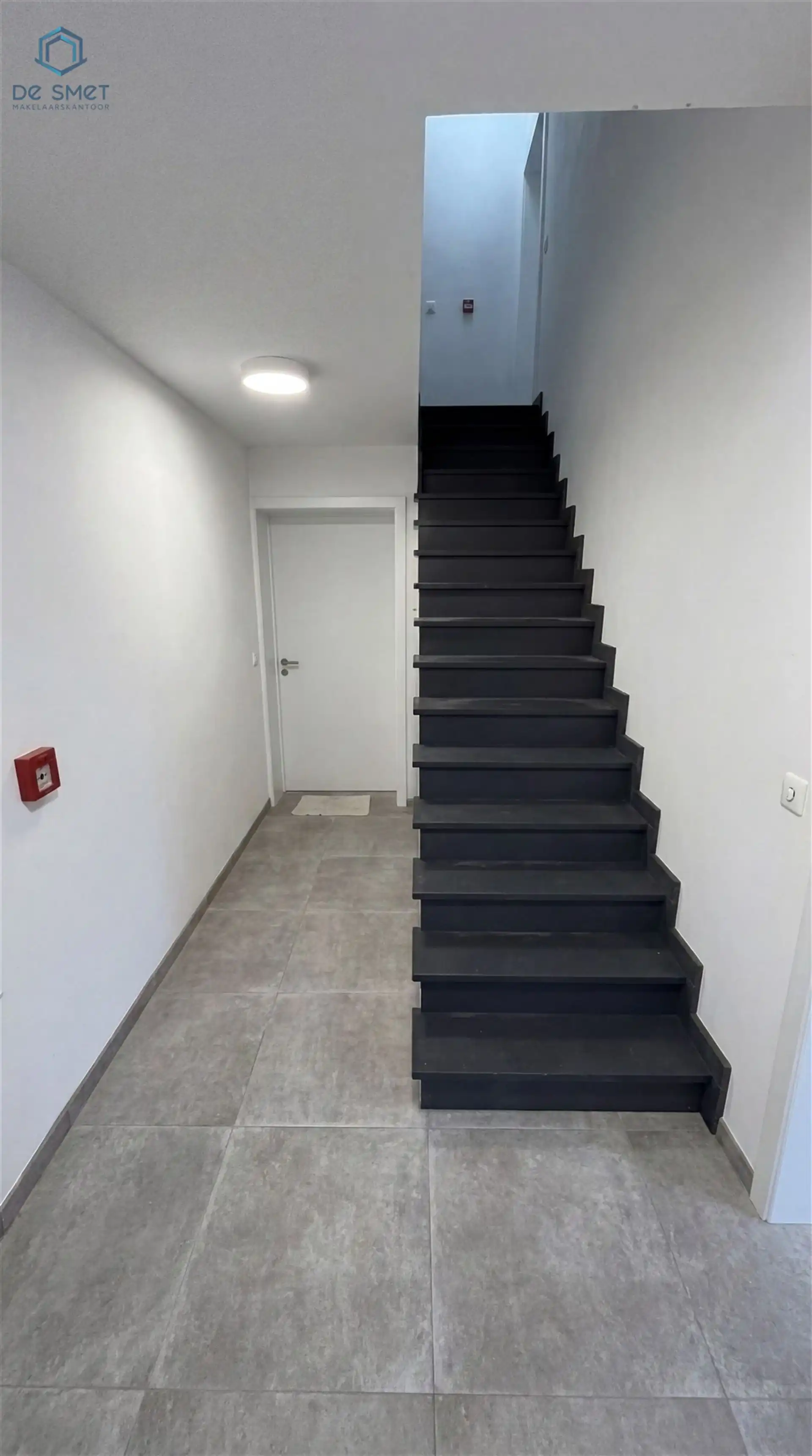Instapklare nieuwbouwwoning met 4 slaapkamers, 2 badkamers en zonnige tuin foto 13