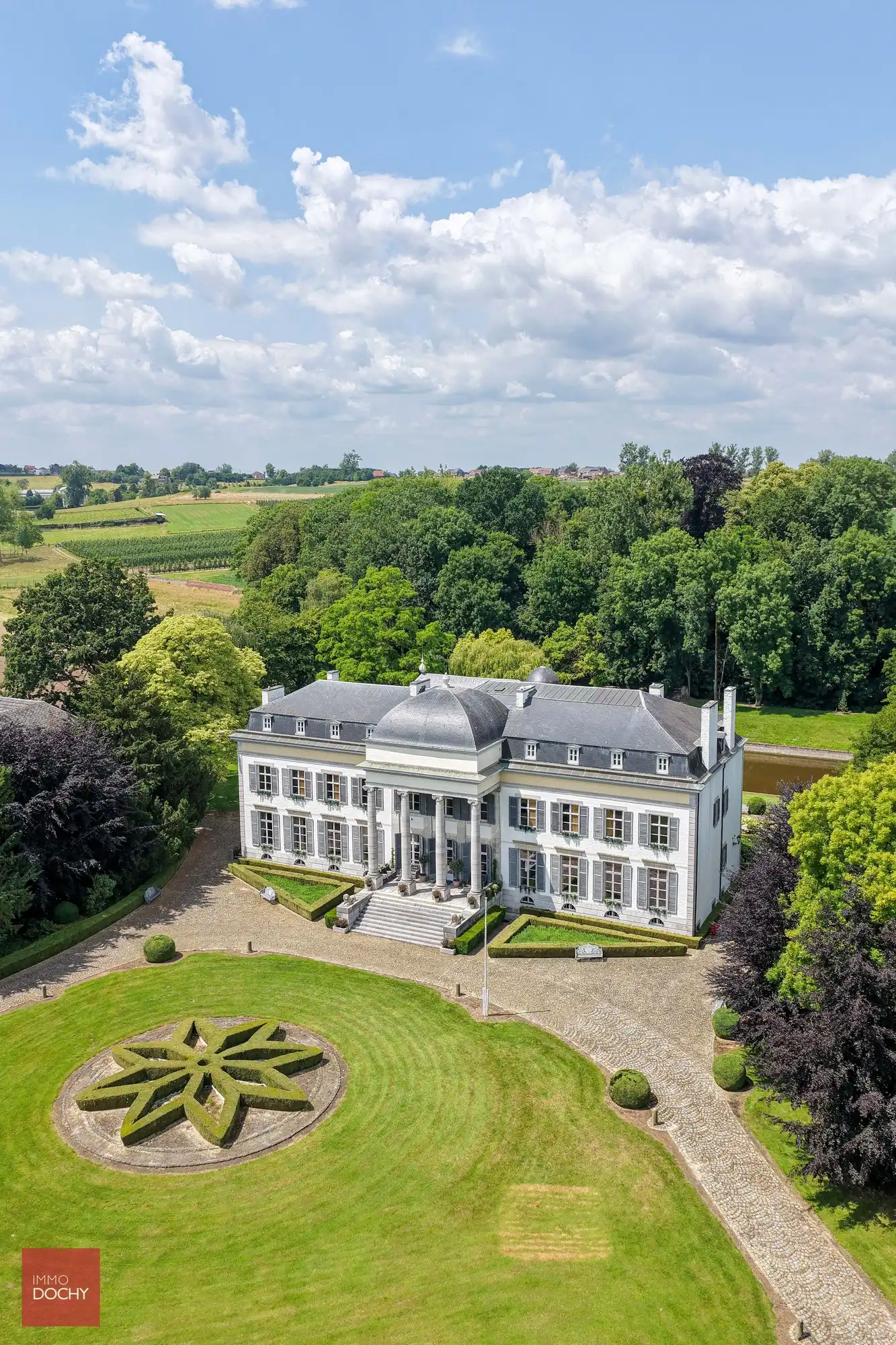 Prachtig gerestaureerd authentiek landhuis te Gors-Opleeuw (gelegen tussen Hasselt en Tongeren) foto 29