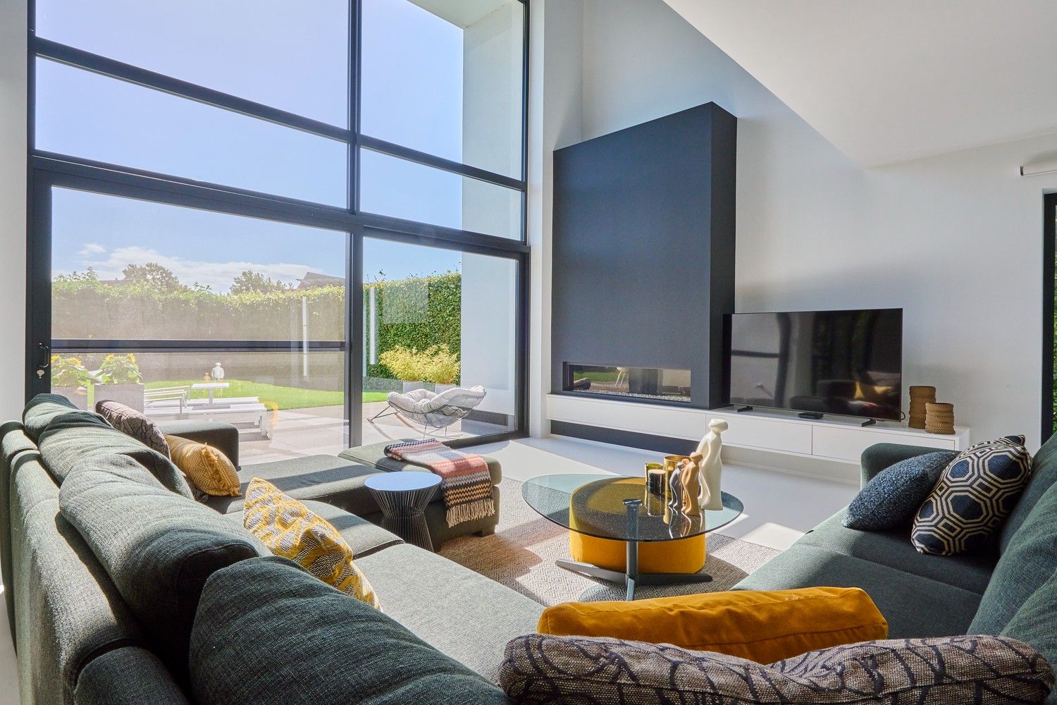 Wonen in pure architectuur - designvilla met super-de-luxe afwerking op fraai gelegen perceel foto 12