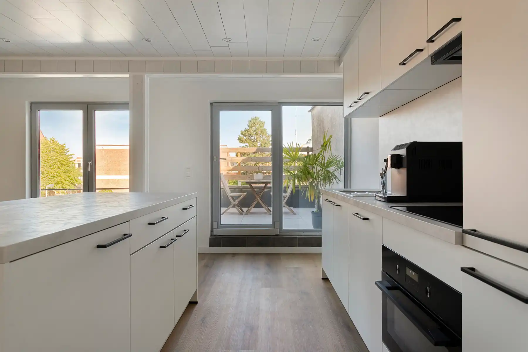 TE KOOP - gerenoveerd appartement met 2 slaapkamers en EPC B foto 5