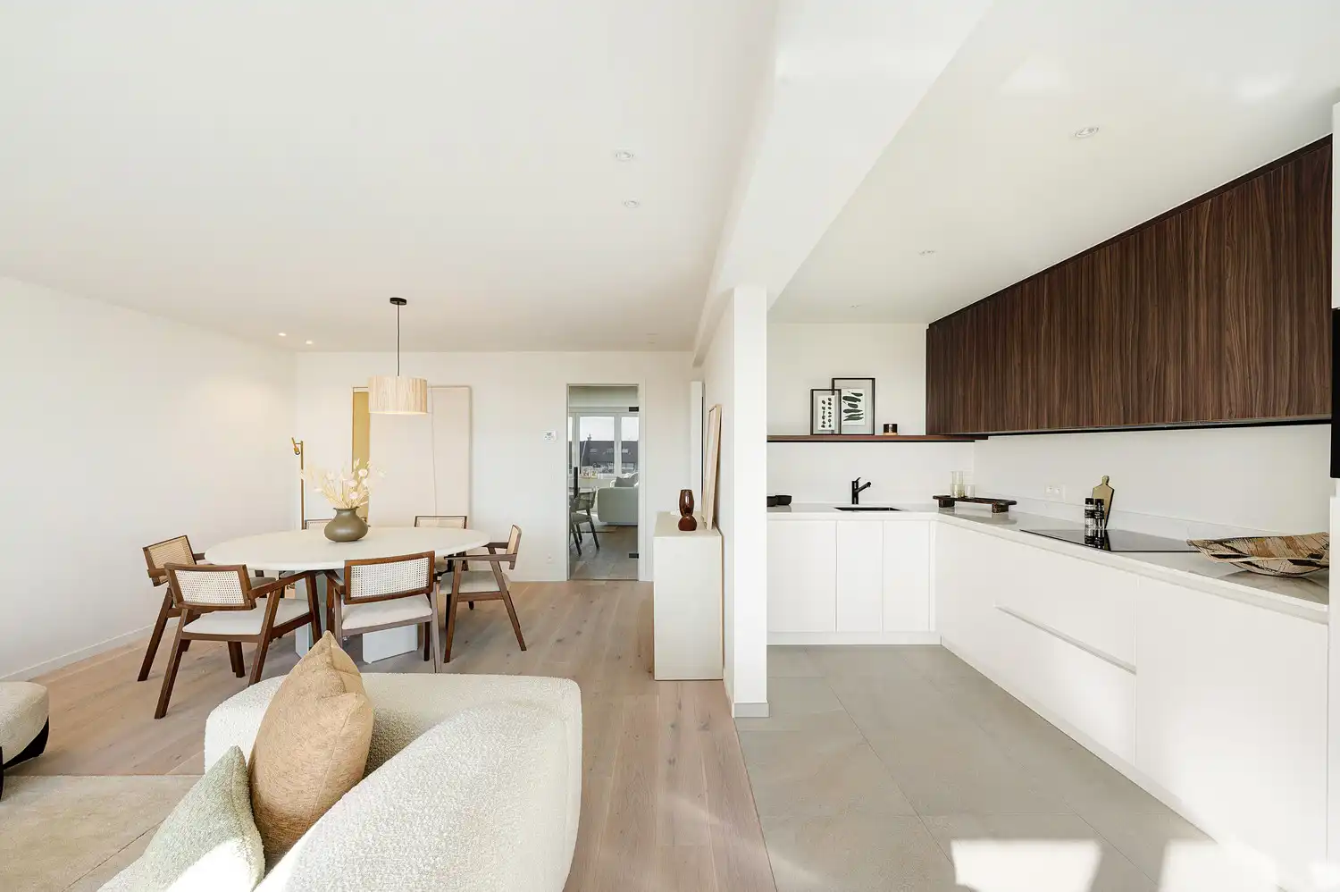 Volledig smaakvlol vernieuwd appartement met terrassen en openzichten foto 9