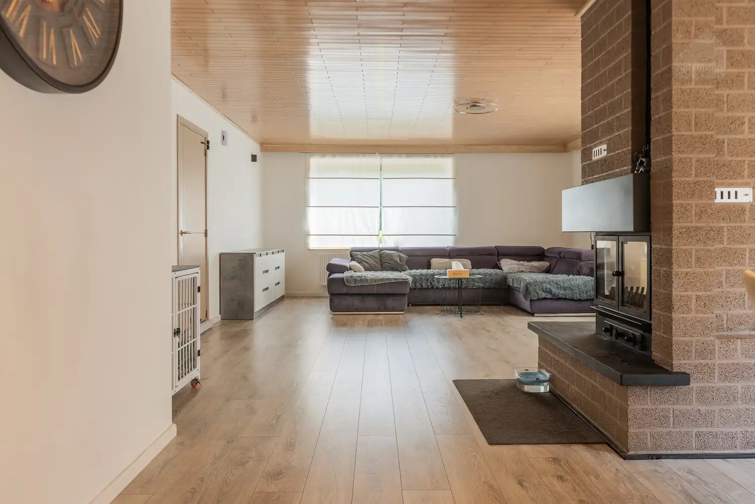 Ruime gezinswoning met 4 slaapkamers op een perceel van 840 m² foto 3