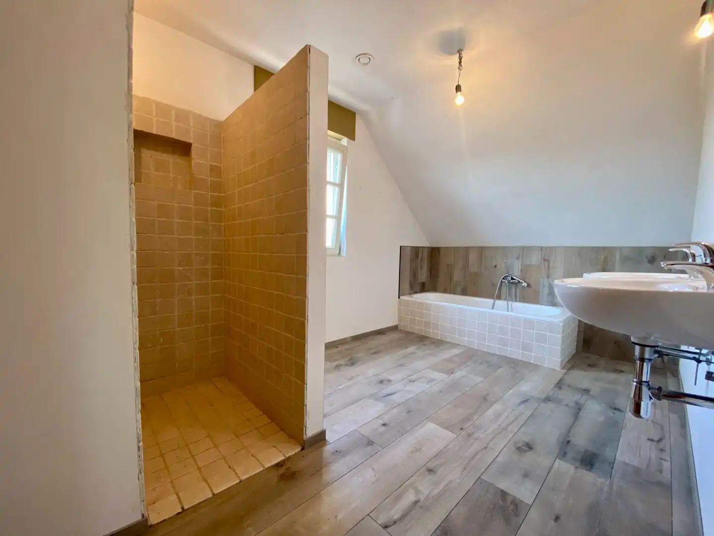 Prachtig landelijke woning op topligging foto 13