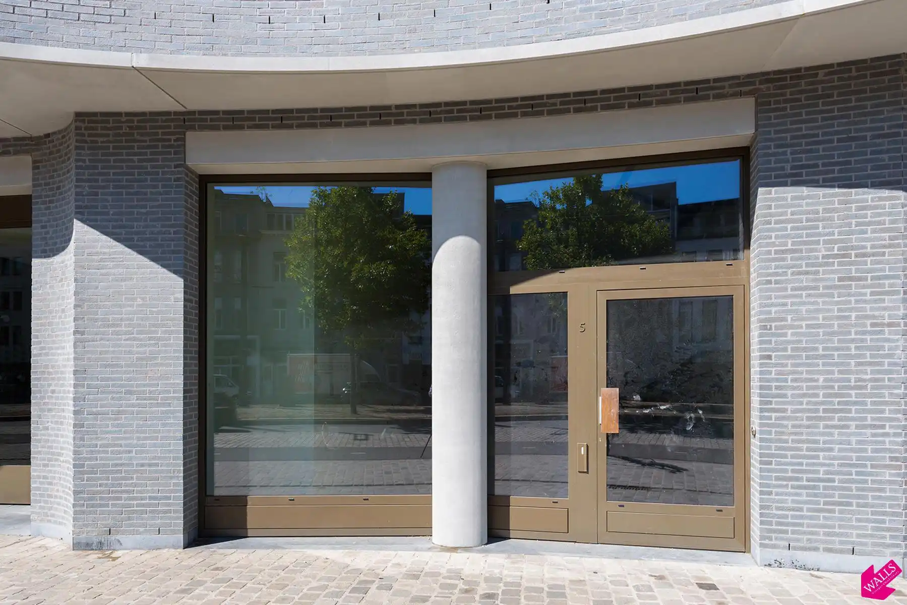  foto {{pictureIndex}}