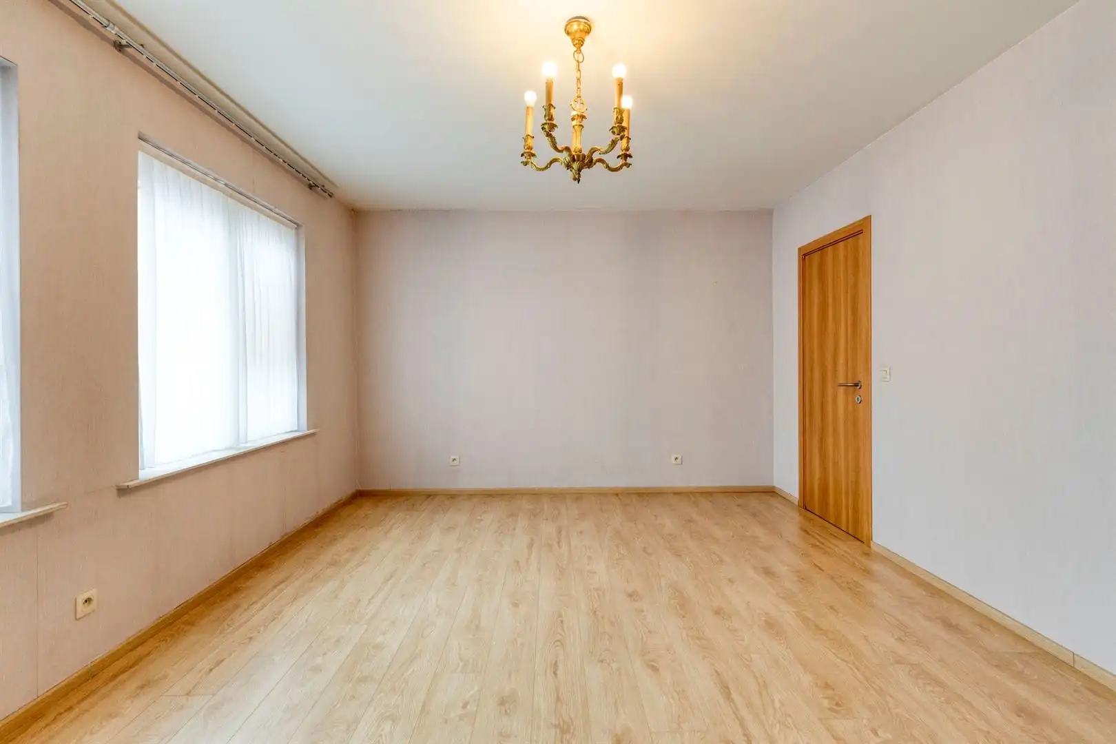 Ruim, gelijkvloers app in centrum Zottegem foto 11
