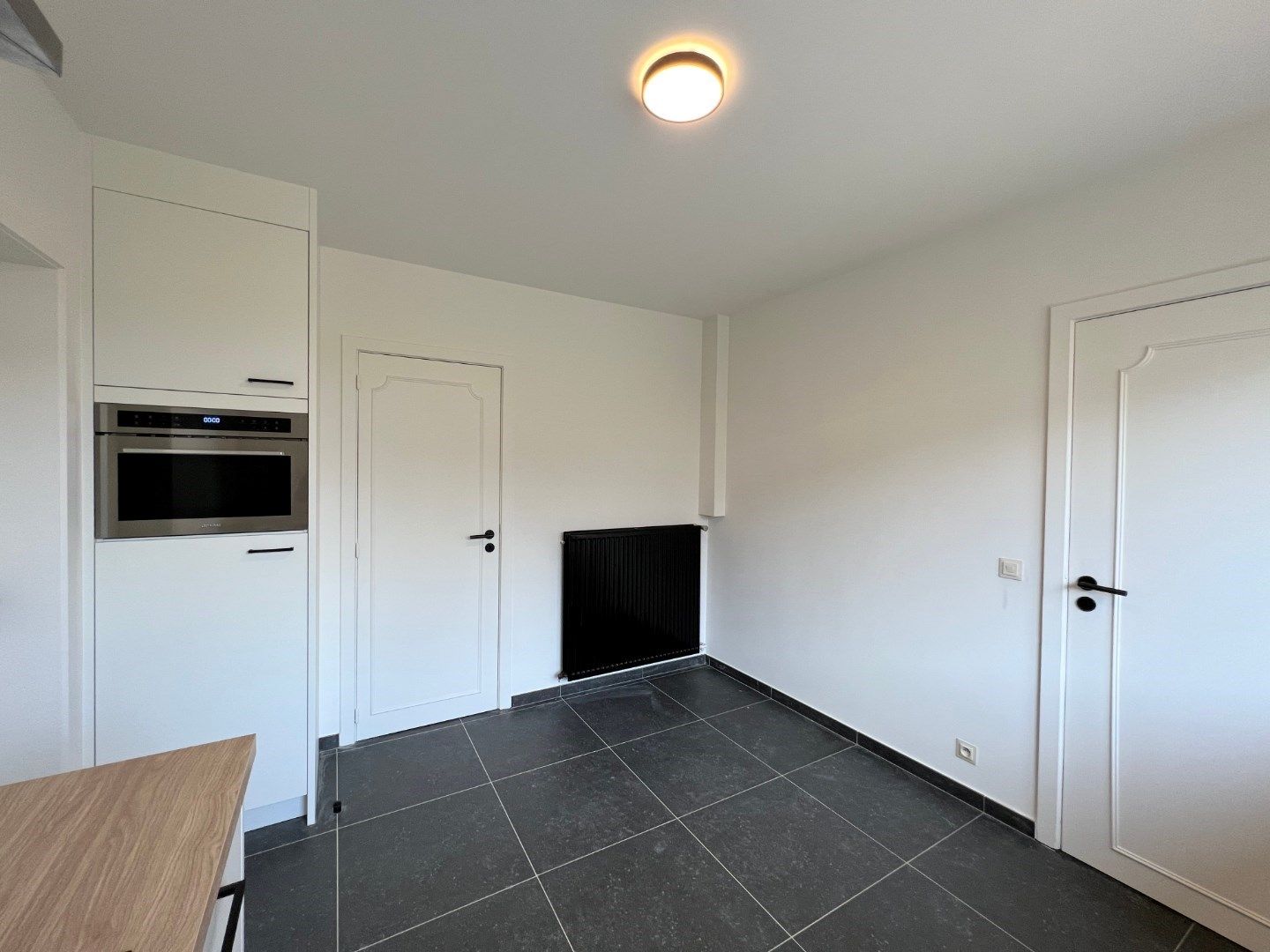 WONING MET 3 SLAAPKAMERS, GARAGE EN TUIN IN LANGEMARK foto 6