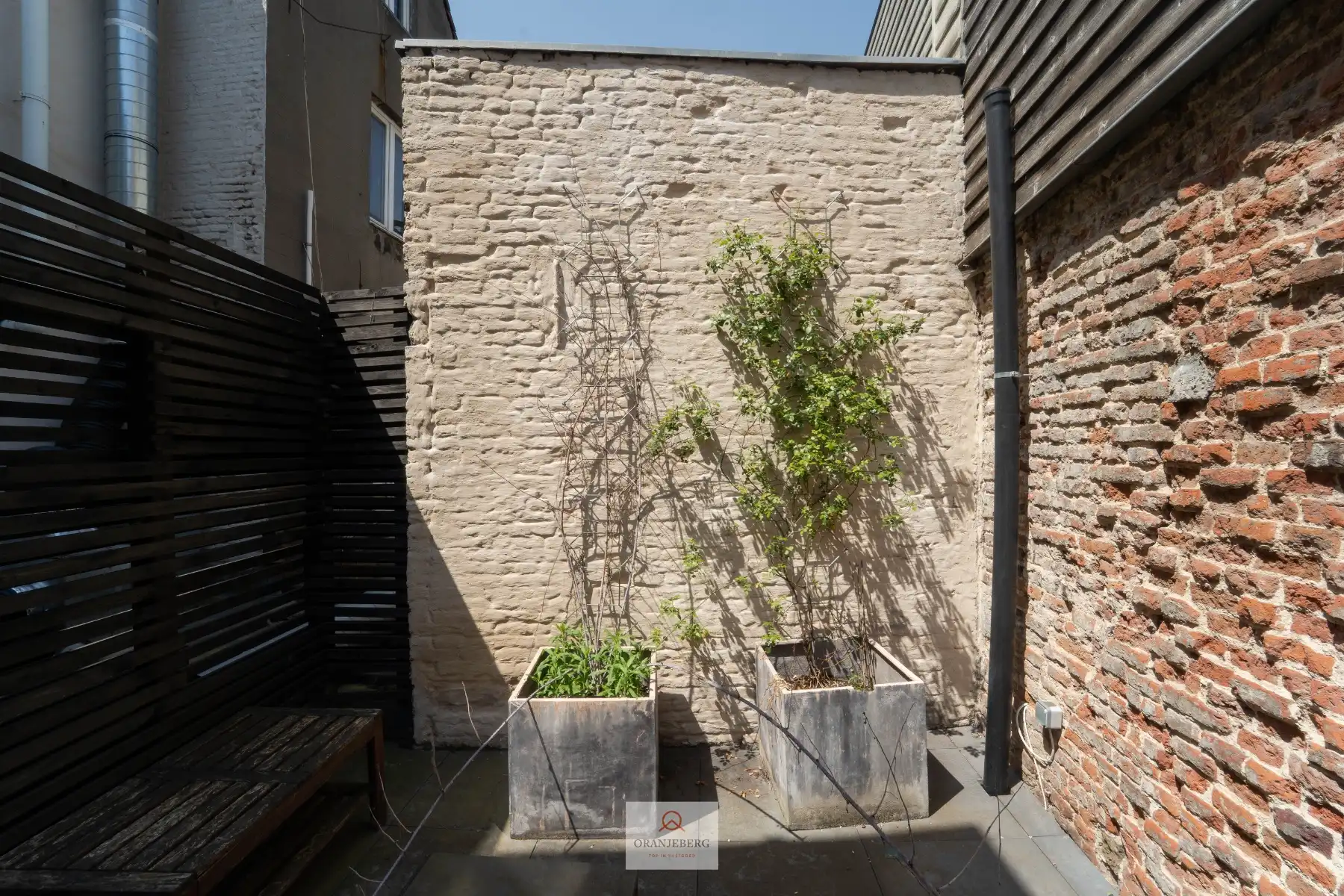 Charmant duplex appartement met ruim terras op toplocatie in het centrum foto 12