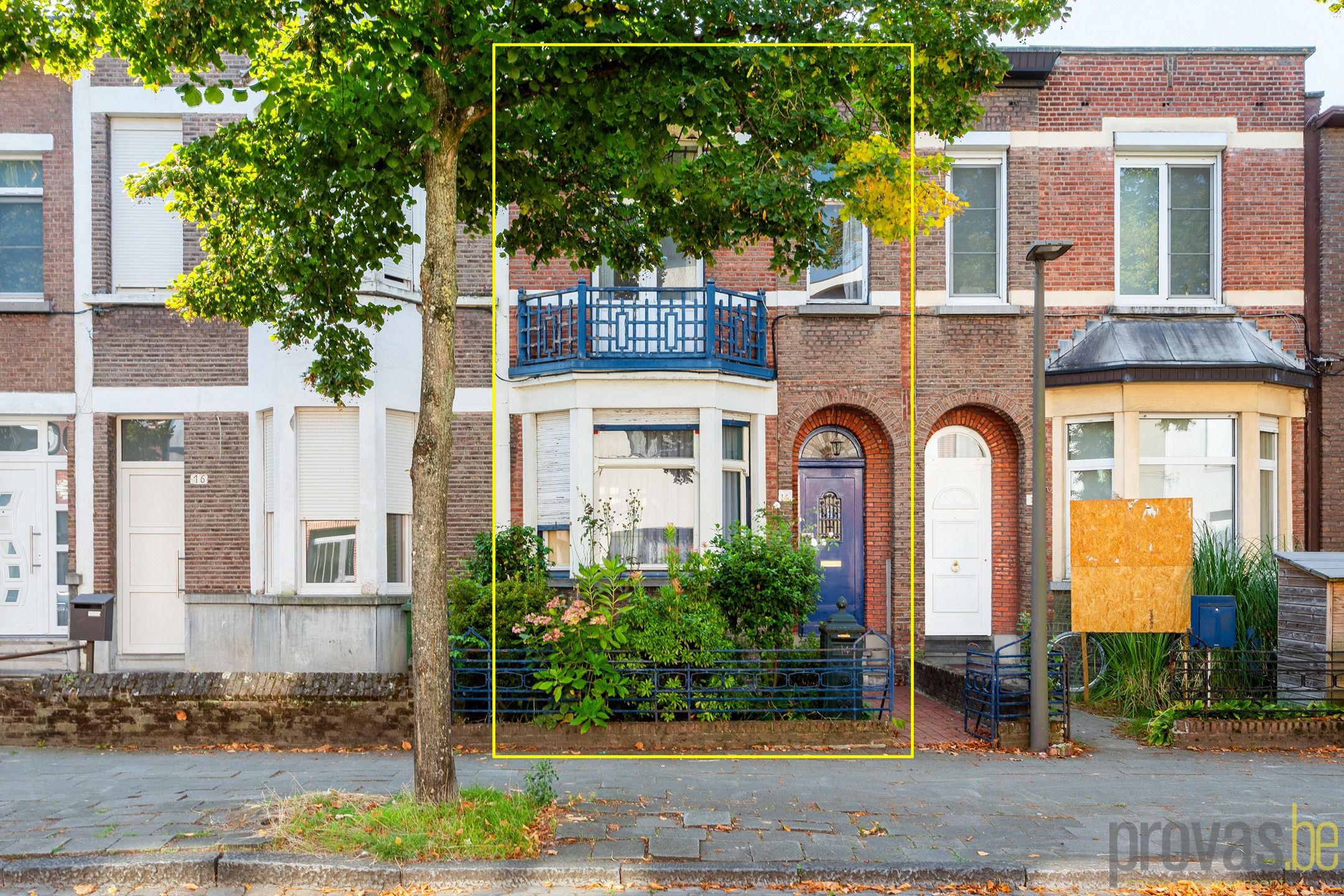 HUIS MET AUTHENTIEKE ELEMENTEN EN STADSTUIN IN WILRIJK foto 22