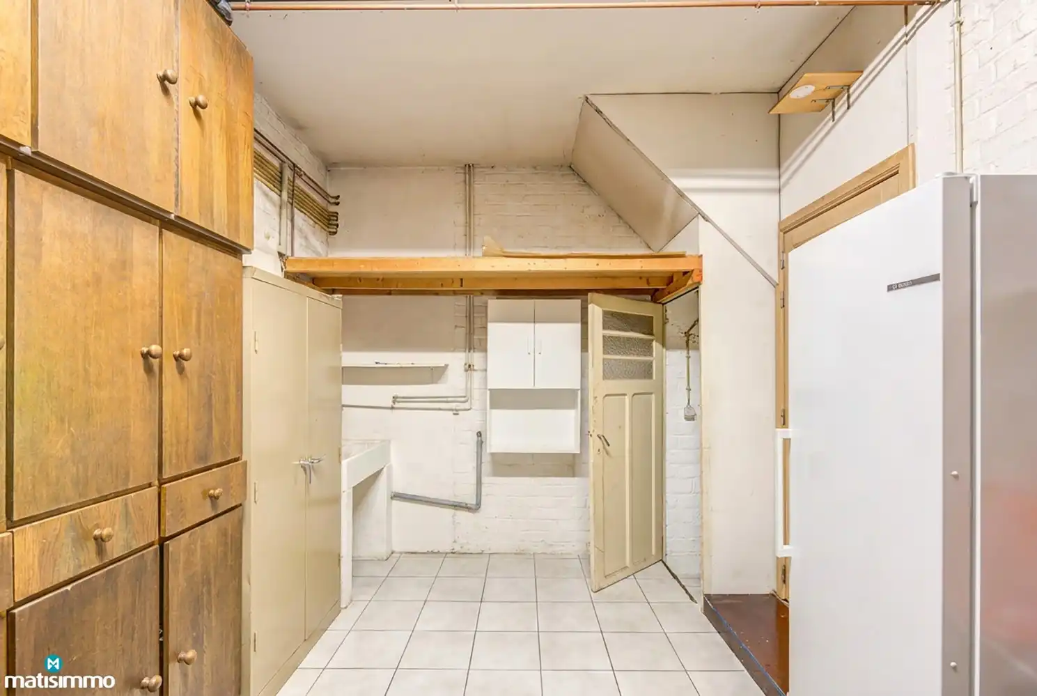 KARAKTERVOLLE EENGEZINSWONING MET 5 SLAAPKAMERS, GARAGE, CARPORT EN TUIN NABIJ HET CENTRUM VAN BILZEN foto 29