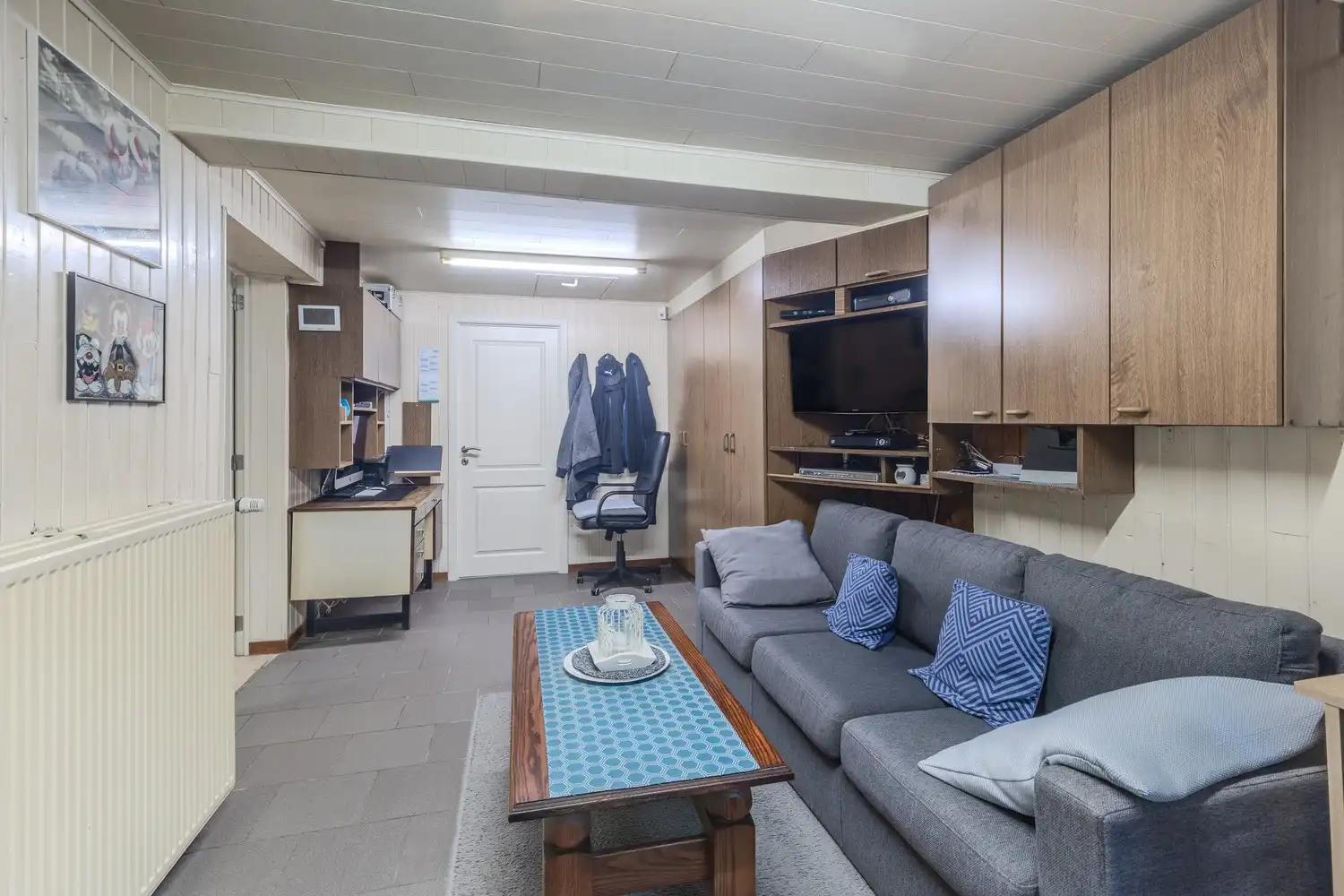 Charmante woning met drie slaapkamers, veranda en losstaande garage in Gellik (Lanaken) foto 15