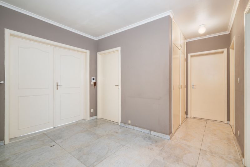 Ruim appartement met 2 slaapkamers - ruim terras foto 12