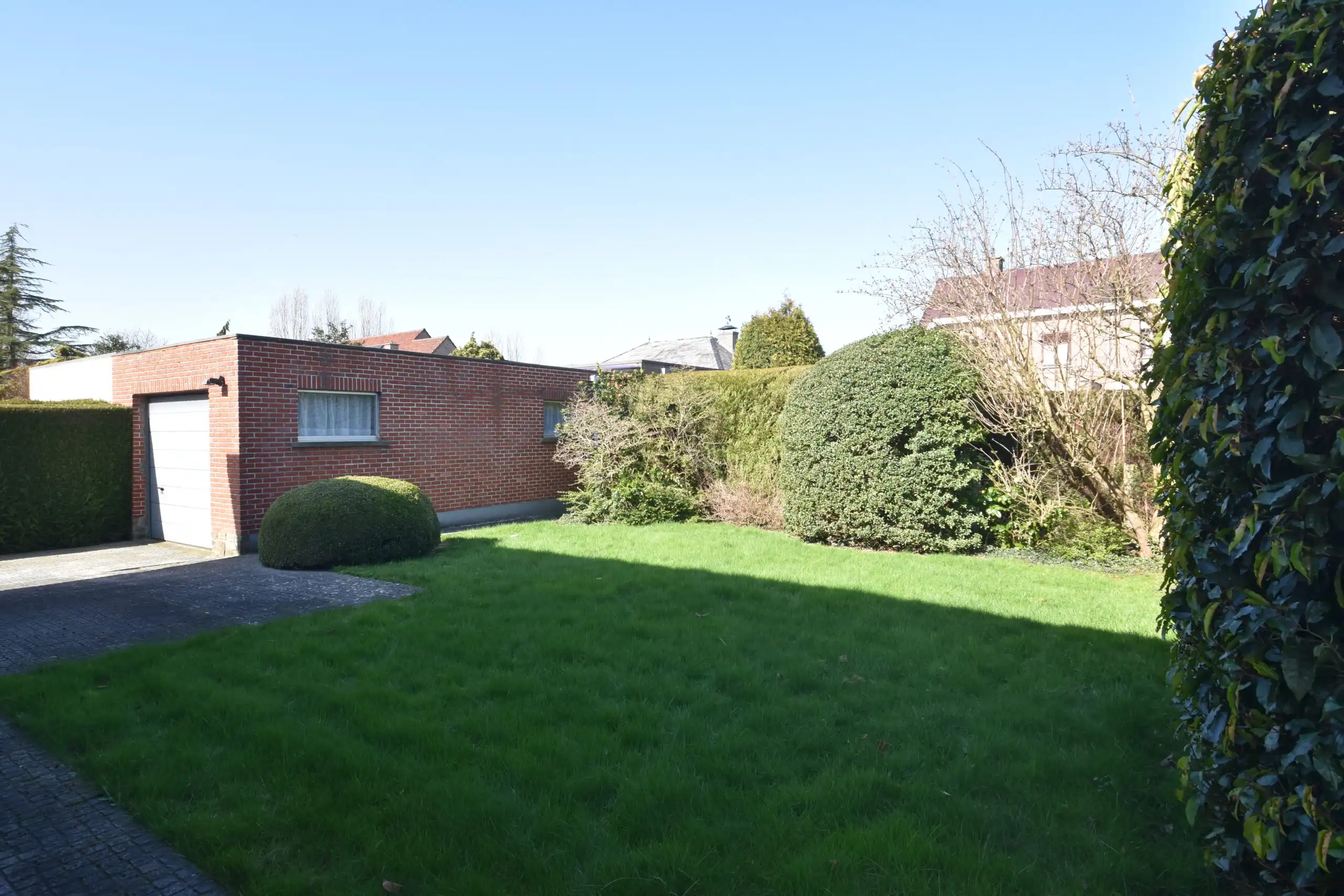 Sfeervolle bungalow met tuin en volop potentieel voor jouw persoonlijke touch! foto 5