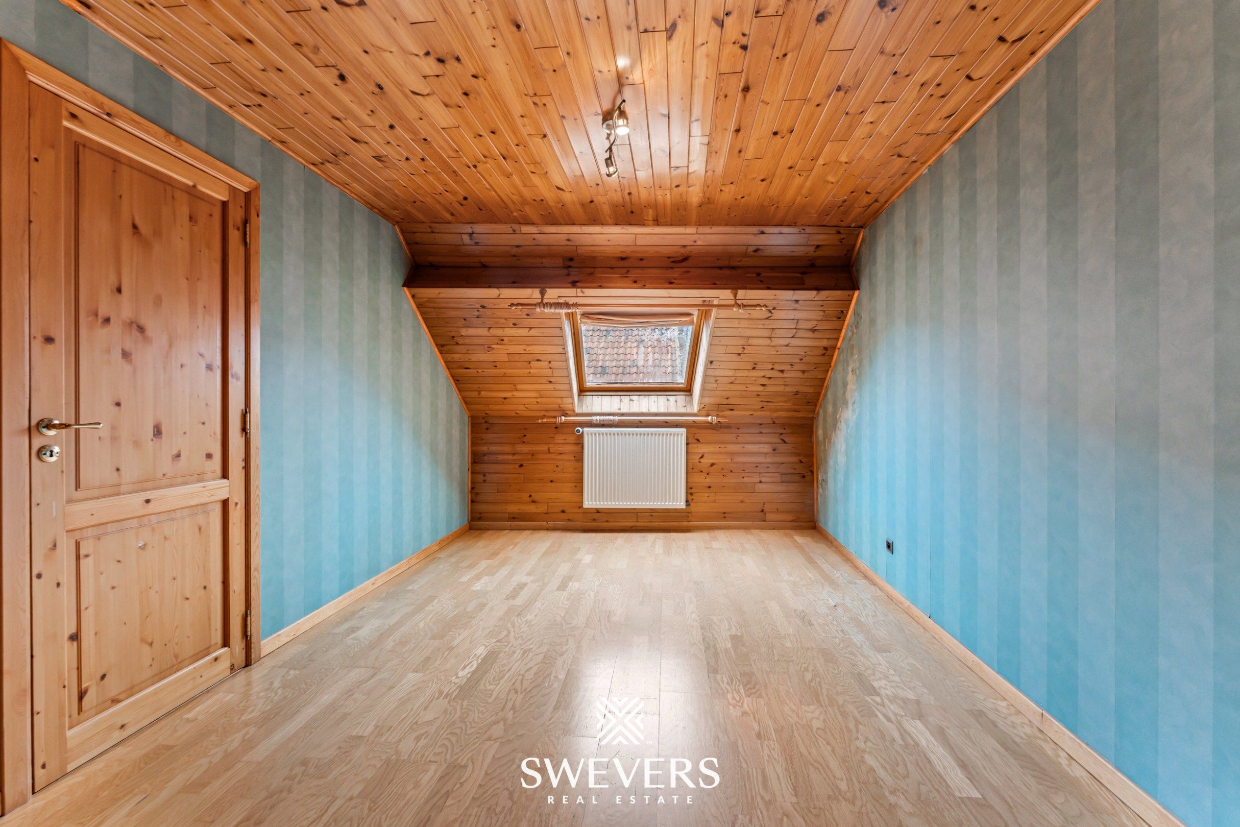 Instapklaar handelspand met woonst en tuin in Herk-de-Stad foto 18