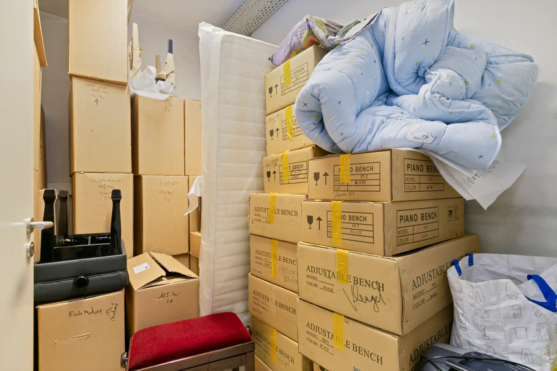 HANDELSRUIMTE (286 M2) + TERRAS (65M2) TE HASSELT- CENTRUM  foto 28