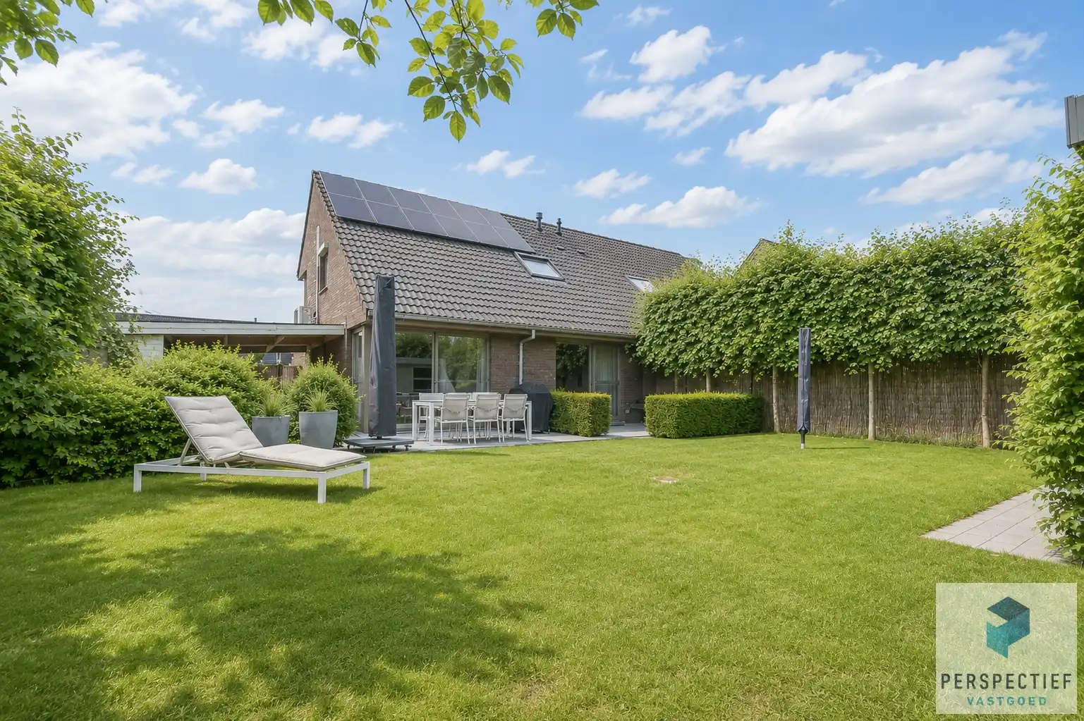 Moderne, veelzijdige gezinswoning met kantoorruimte en gezellige tuin foto 8