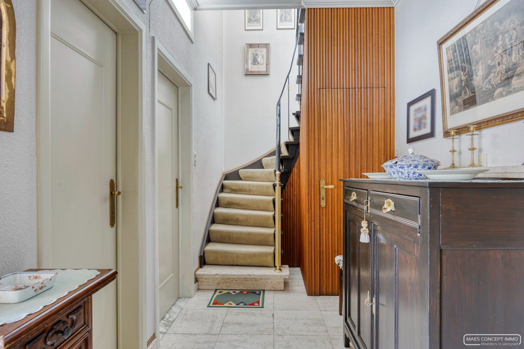 Handelsruimte met woning op topligging in Zulte foto 12