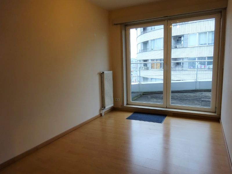 Lichtrijk hoekappartement met 2 kamers, ruim terras met prachtig zicht en garage foto 10