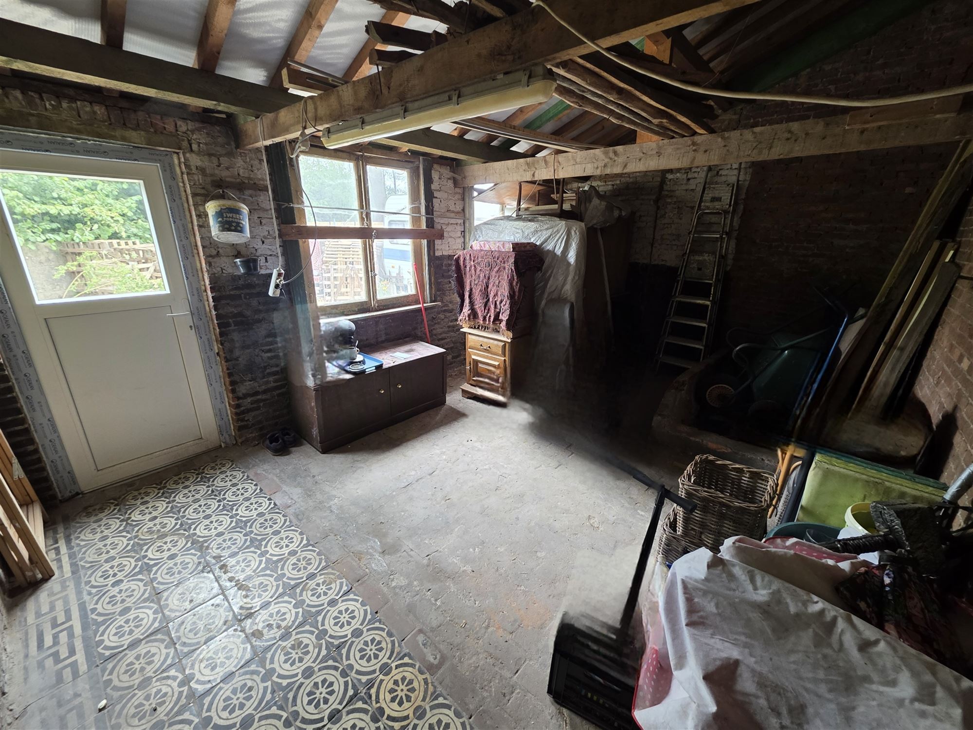 Gedeeltelijk vernieuwde boerderij op 903 m² foto 23