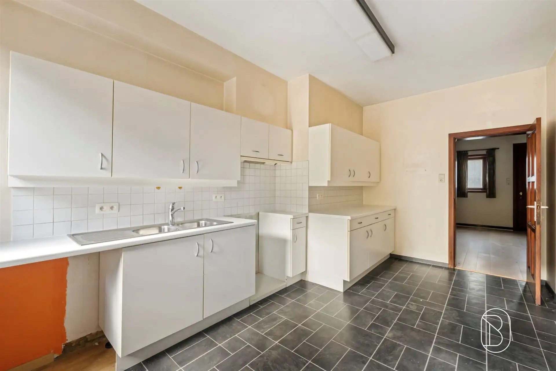 Landhuis-villa in Deerlijk omgeven door groen met 4 kamers foto 18