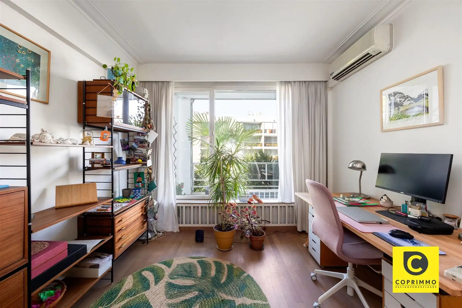 Riant 4 slaapkamer app + garage foto 14