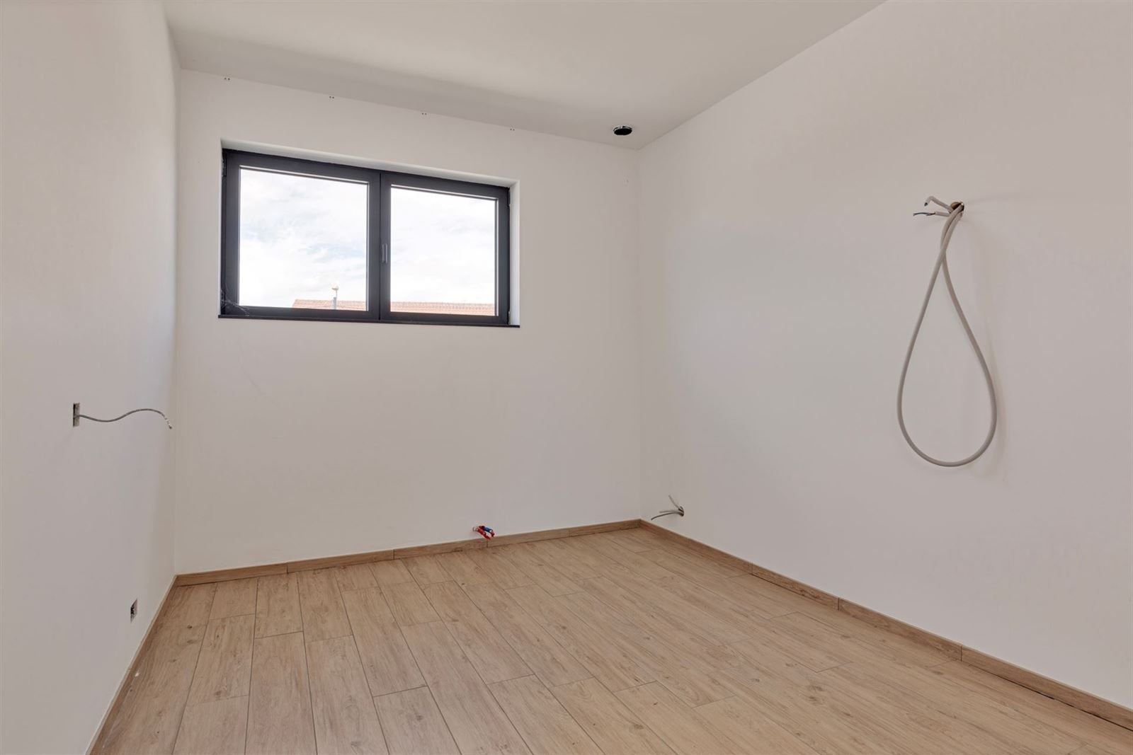 Handelspand + woonst en appartement TE KOOP te Lennik foto 14