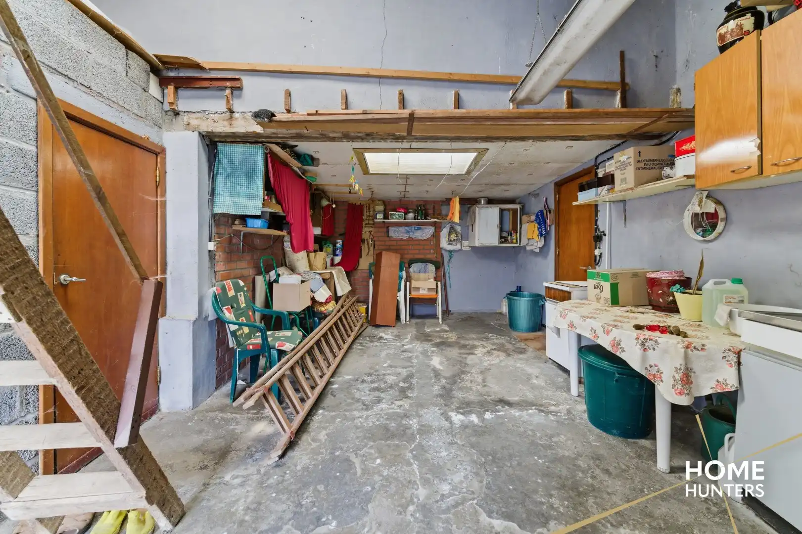 Te renoveren woning met garage en tuin in landelijke omgeving nabij Zonnebeke foto 12