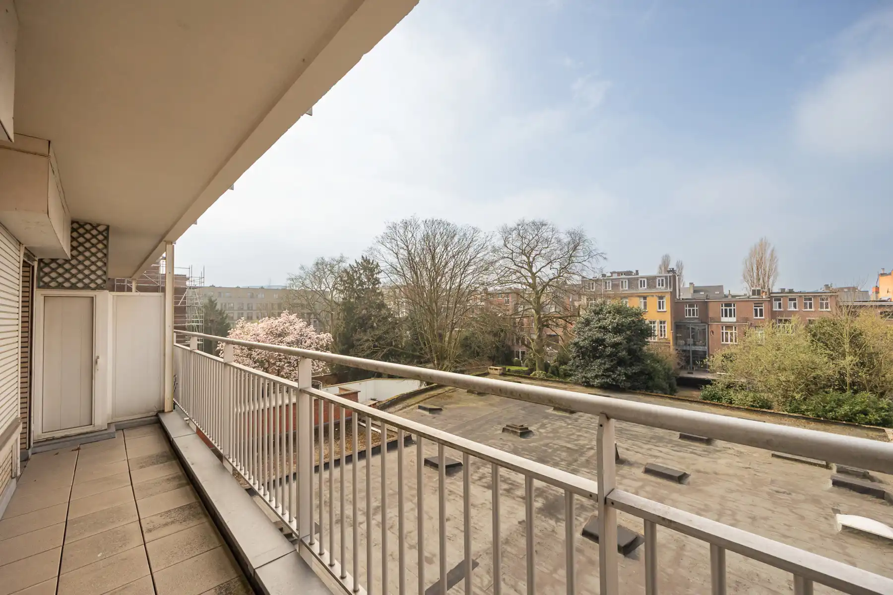 Riant 3 SLPK-app. (191m²) op de 3de verd. + autostaanplaats foto 16