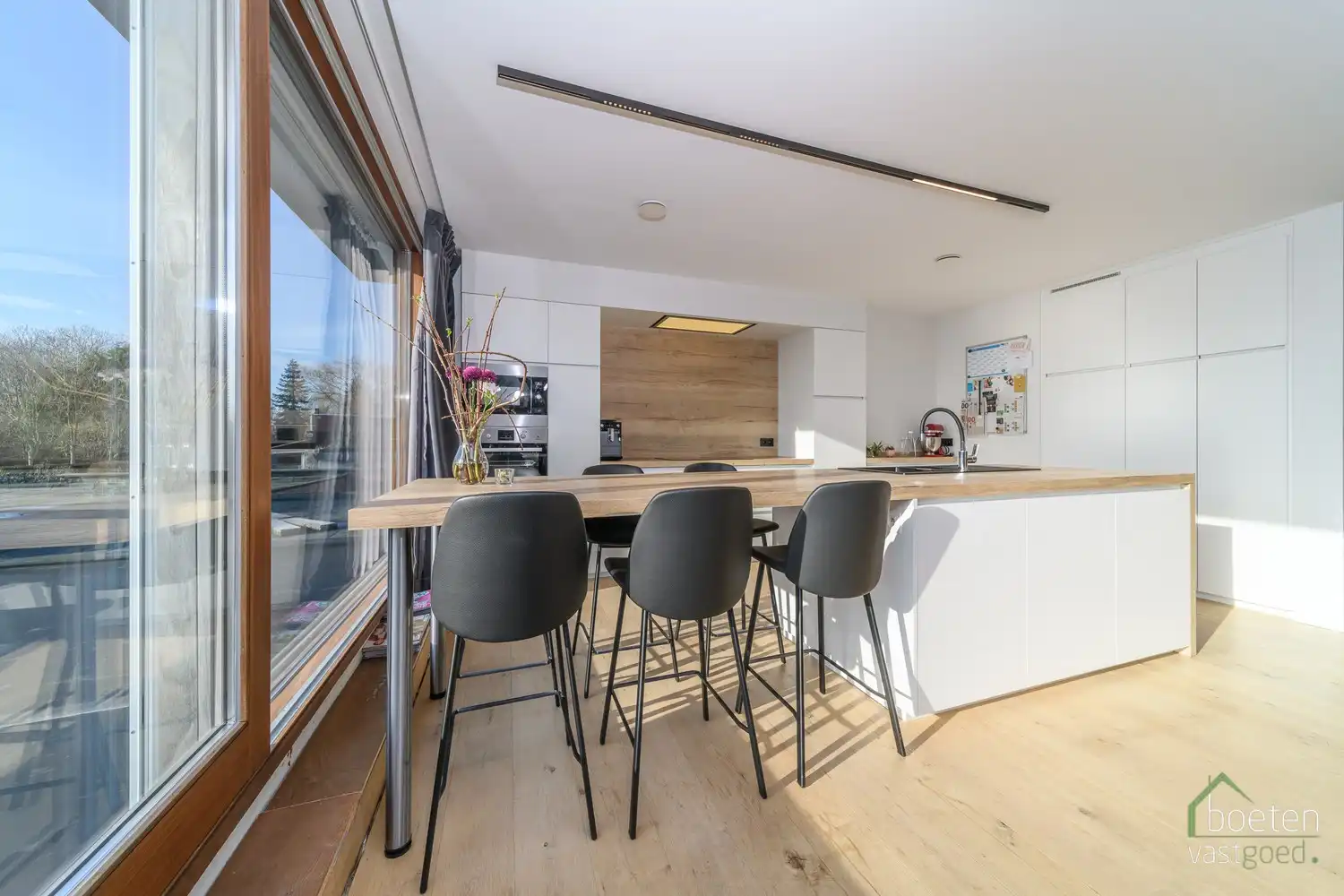 BEVEREN AAN DE IJZER: Handelszaak (momenteel horeca) met heel wat ruimte, woonst én zalige tuin op 1.150m² totale grondoppervlakte. foto 16