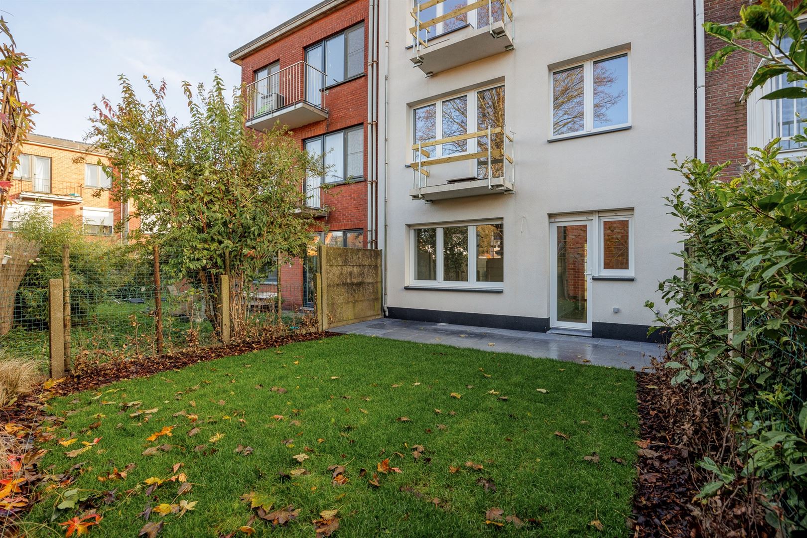 Duurzaam gerenoveerd 2-slaapkamerappartement met terras. foto 15