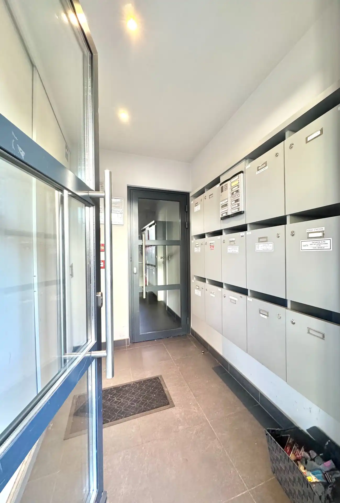 LICHTRIJK APPARTEMENT MET ZONNETERRAS EN 2 KAMERS foto 26