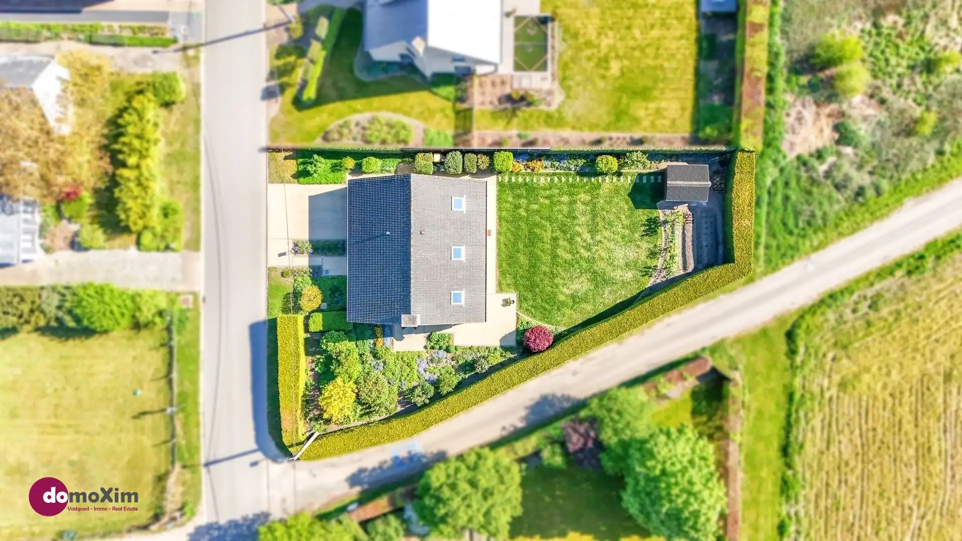 Mooie instapklare woning met 4 slaapkamers in Hever foto 33