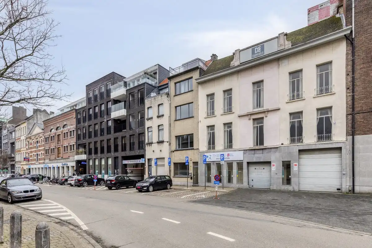 Appartement te koop aan het Hessenplein in Antwerpen foto 3