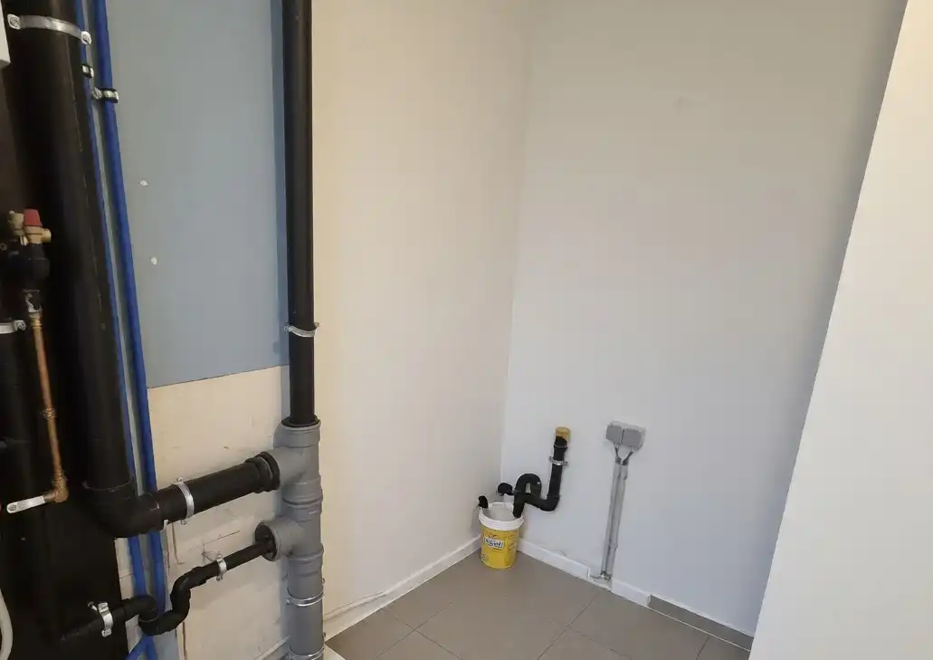 Gerenoveerde woning met tuin en parkeerplaats - 1 slaapkamer.  foto 9