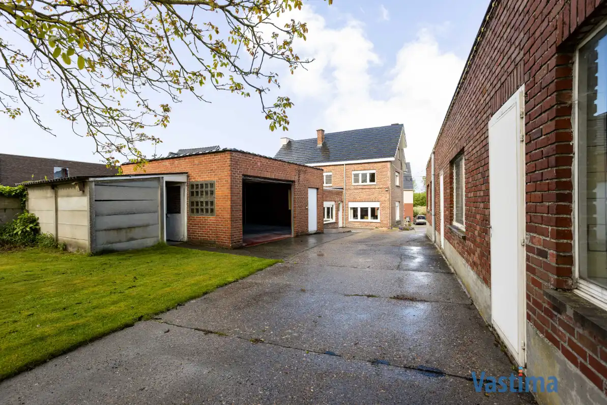 Woning met opslagruimte en grond op strategische ligging foto 27