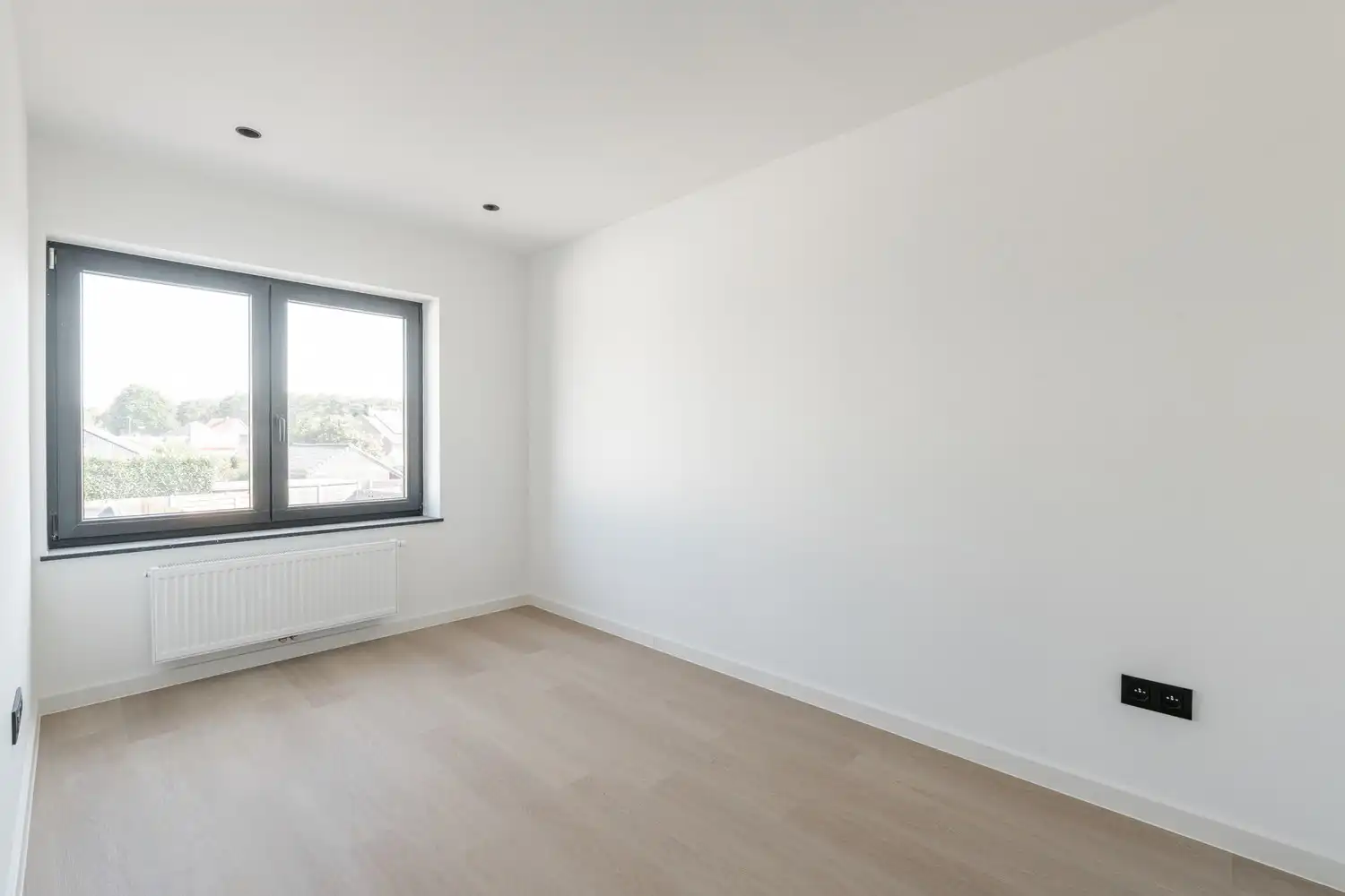 Ruime gezinswoning met 4 slaapkamers op de Steenweg op Kleine Brogel in Kaulille - volledig gerenoveerd foto 17