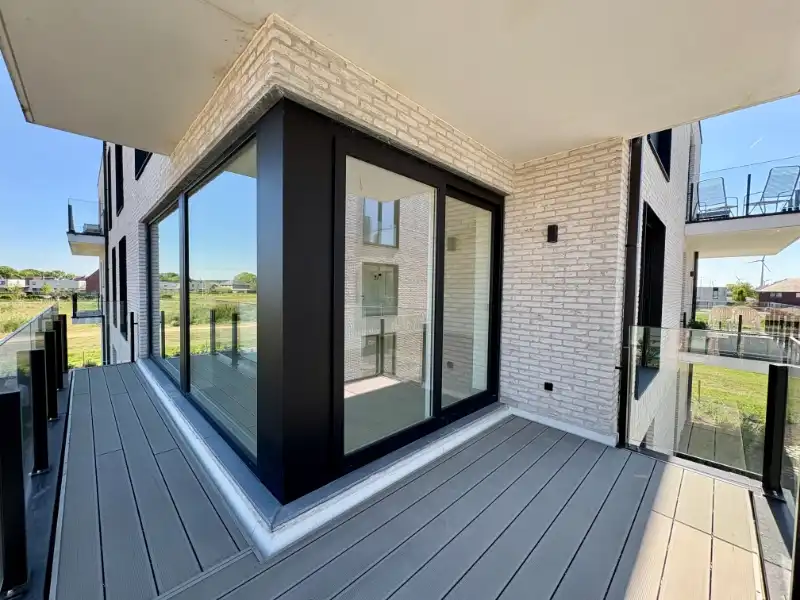 Nieuwbouwappartement met 1 slaapkamer, ruim terras en garage foto 20