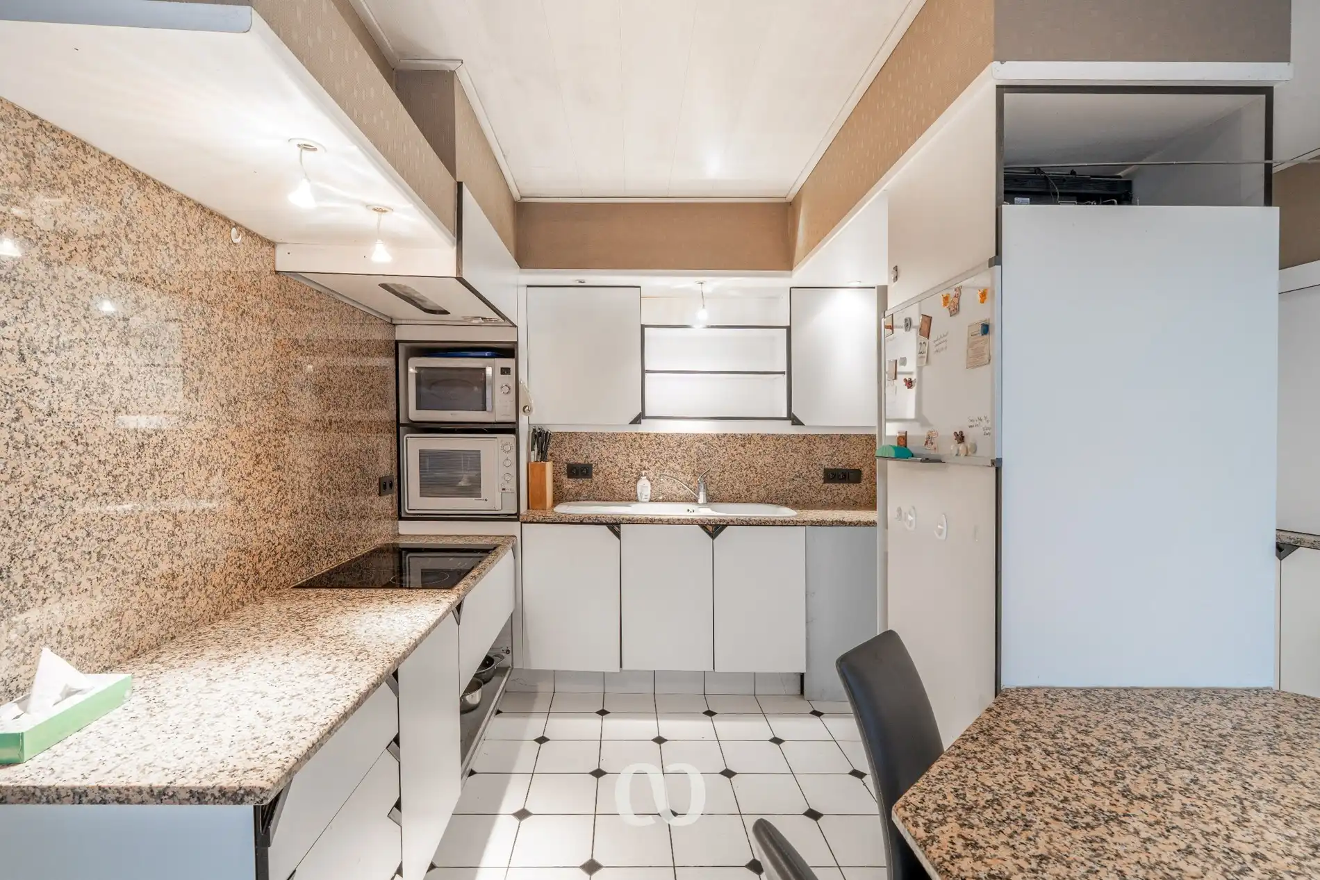 Handelspand met woonst en mogelijkheden in centrum Gavere foto 13