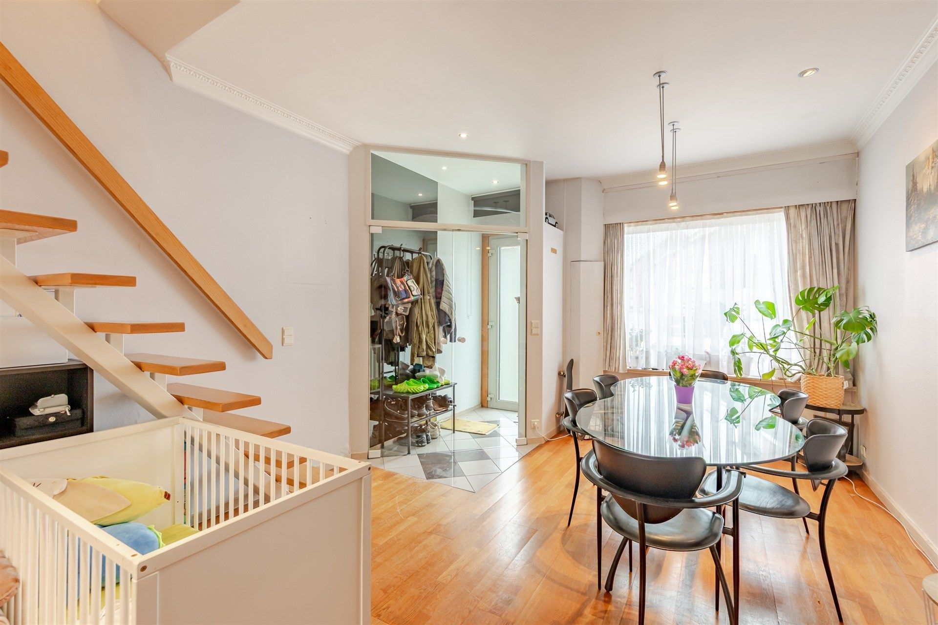 Instapklare woning op wandelafstand van het centrum van Aalst foto 2