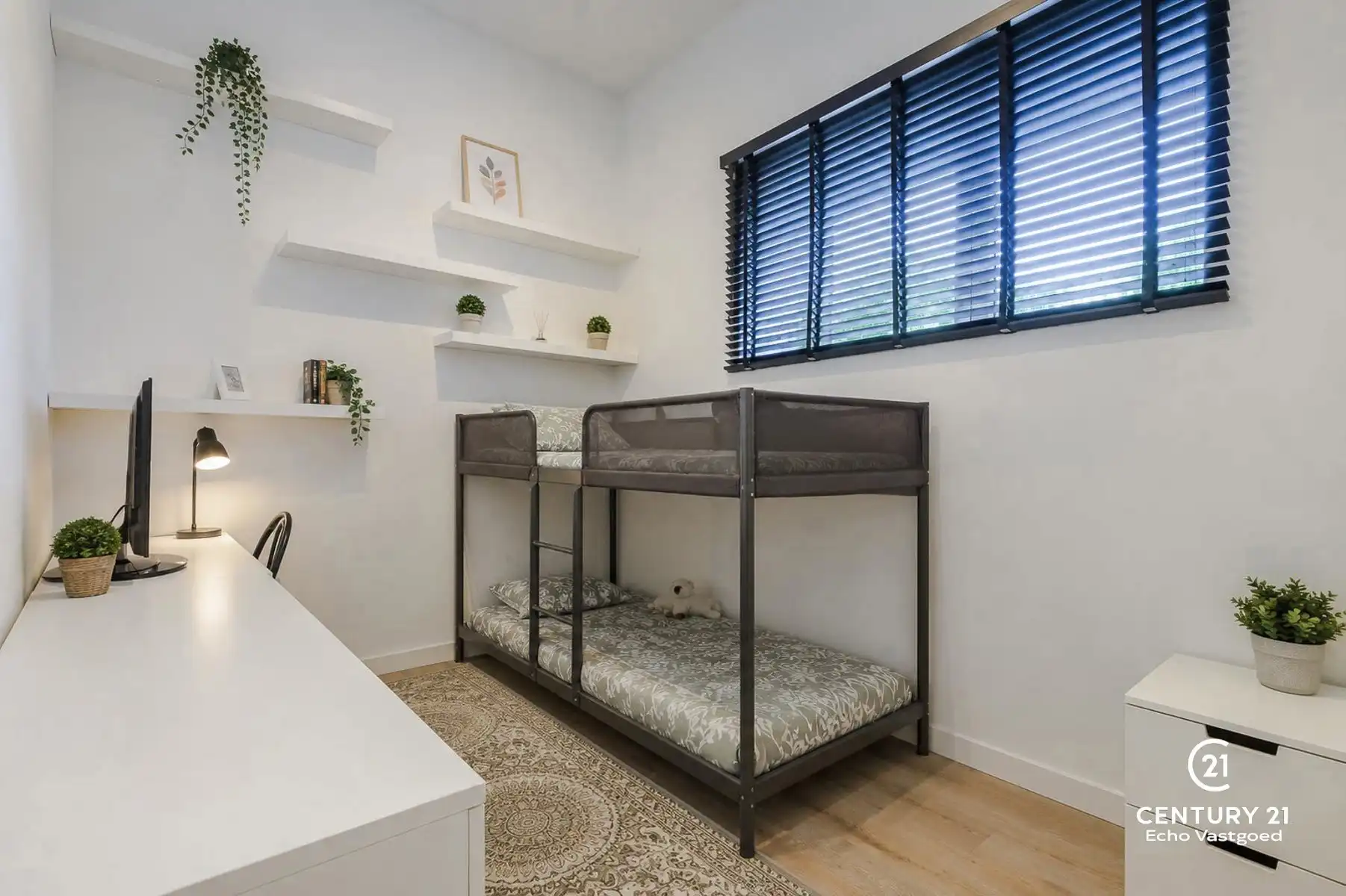 Exclusief gerenoveerd triplexappartement in hartje Turnhout foto 22